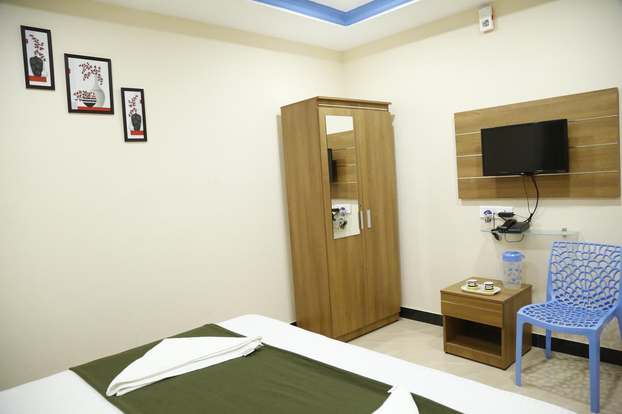 Hotel New Amirtham Inn Palni Dış mekan fotoğraf