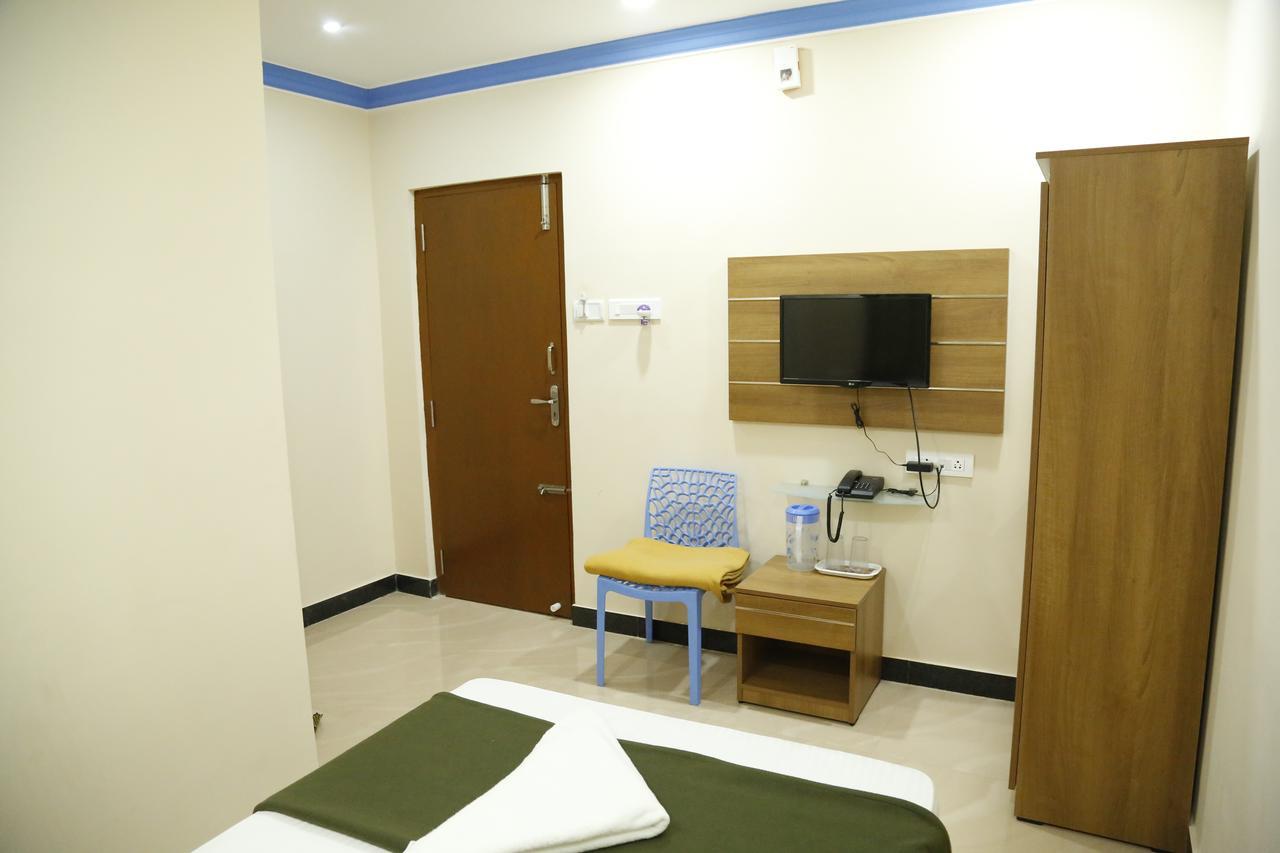 Hotel New Amirtham Inn Palni Dış mekan fotoğraf